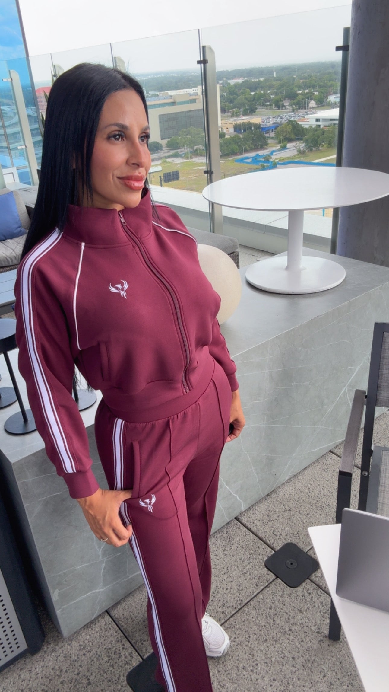 FENIX BURGUNDY EMPIRE🍷🤍